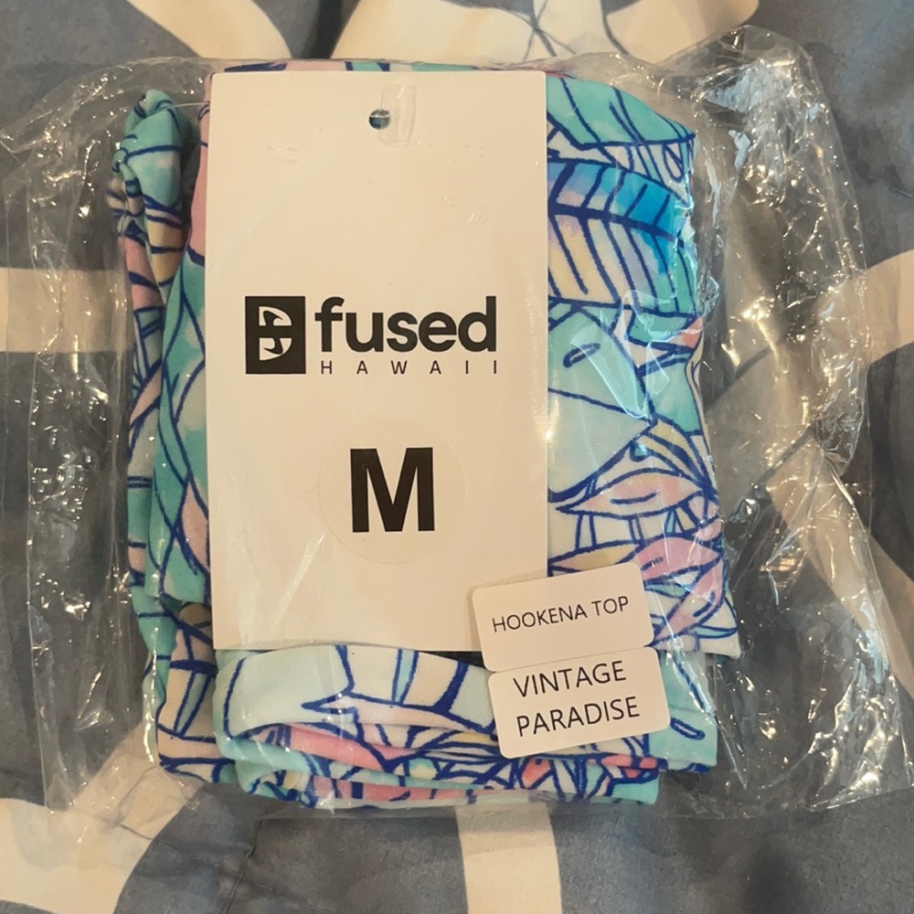 New with tag H Top